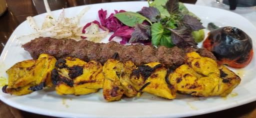 عکس رستوران شمعدونی