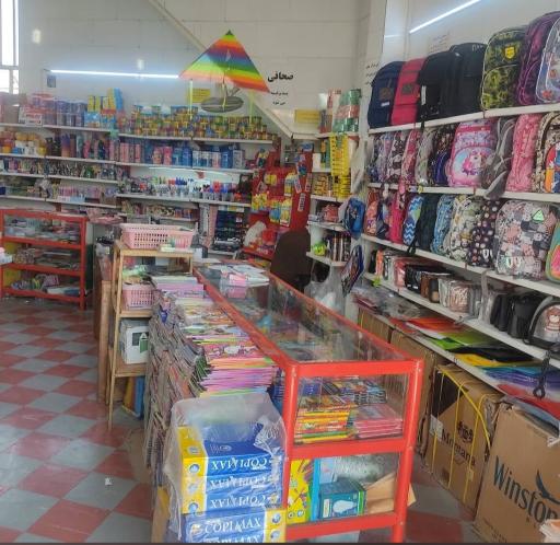 عکس کتاب و نوشت افزار غدیر (شعبه ۱)