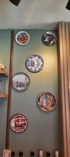 عکس کافه دمین