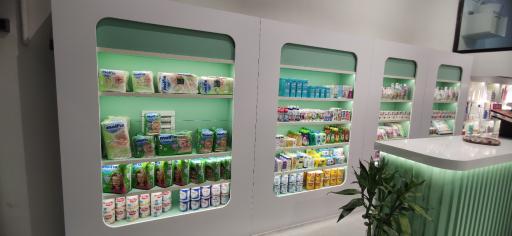 عکس داروخانه‌ شبانه روزی دکتر نگین عابدی