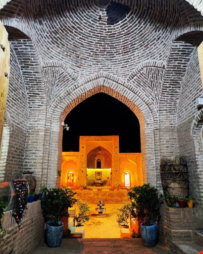 عکس کاروانسرای شاه عباسی سرایان