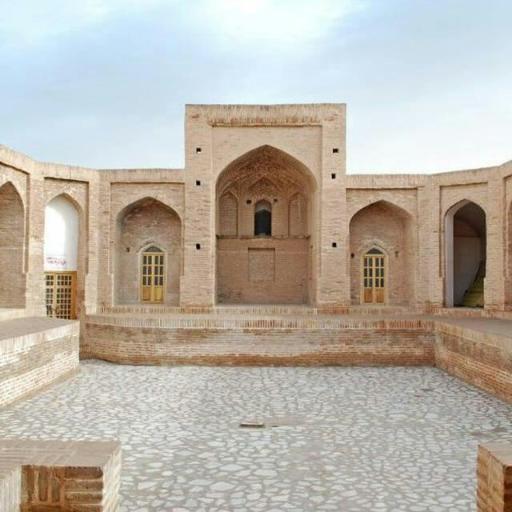 عکس کاروانسرای شاه عباسی سرایان