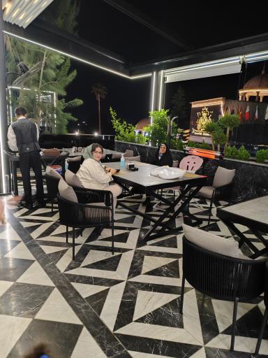 عکس رستوران نارون