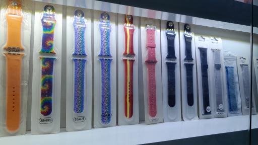 عکس تعمیرات موبایل و ساعت هوشمند مارکو