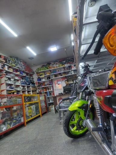 عکس فروشگاه لوازم یدکی و تعمیرگاه موتور سیکلت محمود (یزدهی)