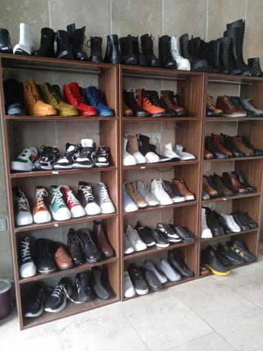 عکس تولیدی و پخش کفش بهینه