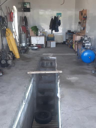 عکس خدمات خودرویی محبوبی