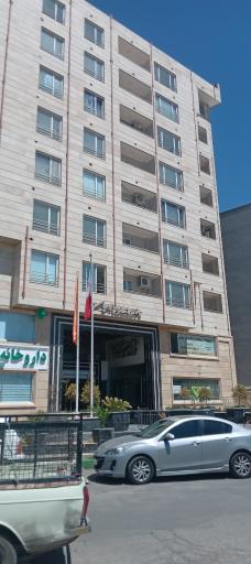 عکس ساختمان پزشکان پارسیان