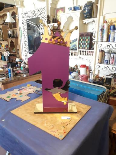 عکس برش و حک لیزر میر فنون