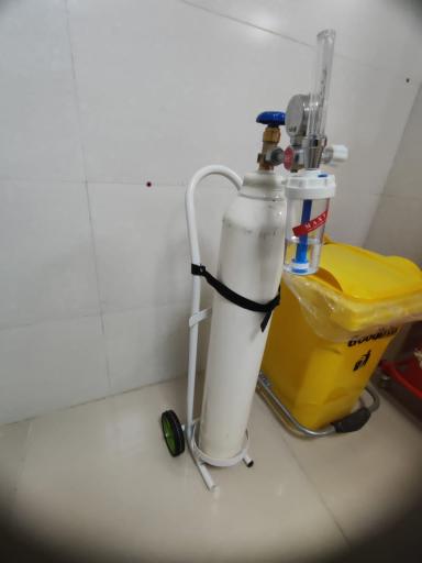 عکس خدمات پزشکی و پرستاری کوهنورد 