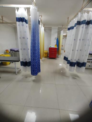 عکس خدمات پزشکی و پرستاری کوهنورد 