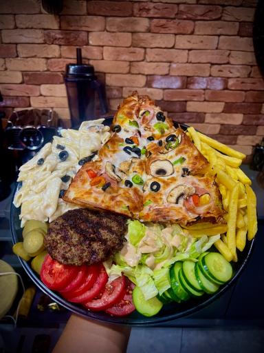 عکس برگر ذغالی