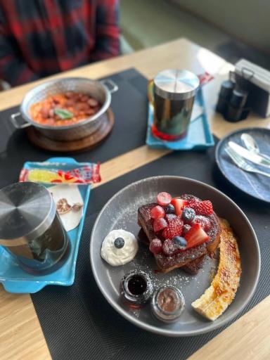 عکس کافه رد کارپت