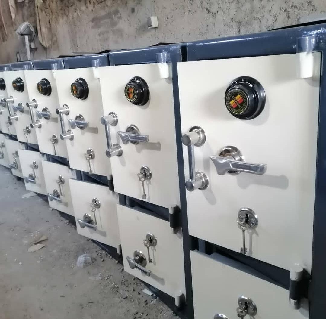 عکس گاوصندوق سازی ایران کاوه 