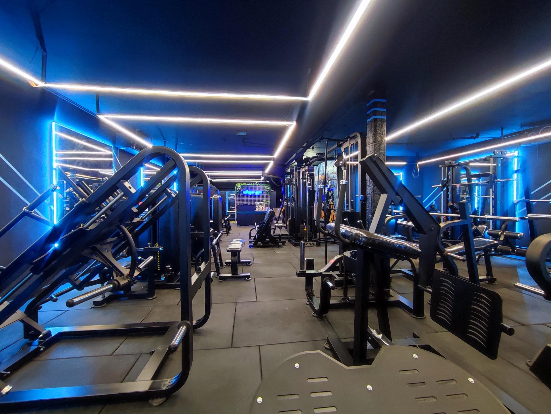 عکس باشگاه بدنسازی انفجار