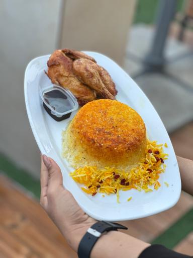 عکس رستوران و چلو جوجه برجیس