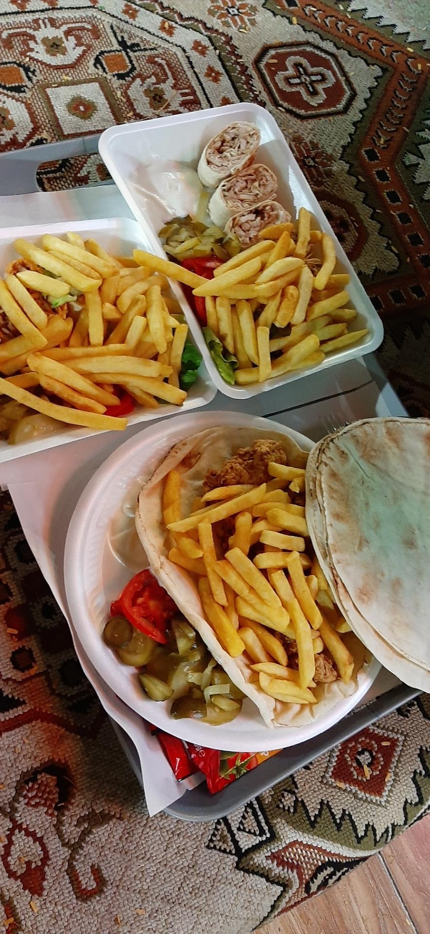عکس شاورمایی عبدالرحمان