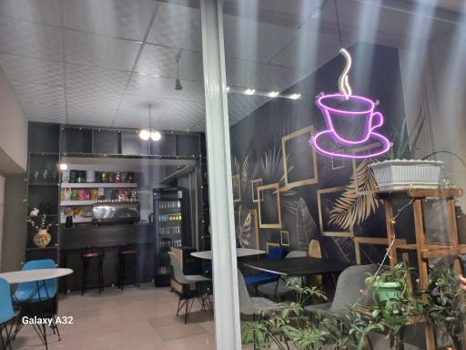 عکس کافه لاوازا