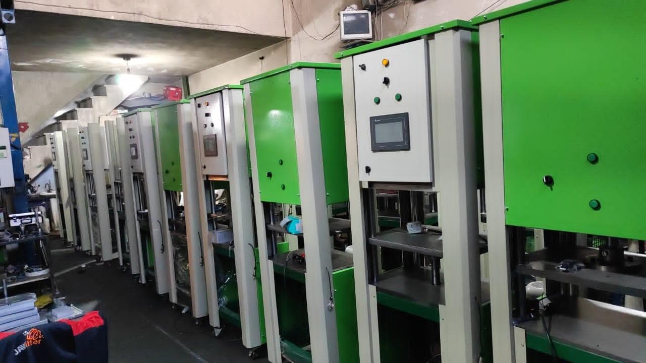 عکس صنعتگران سبز