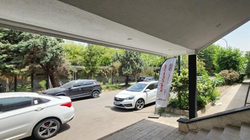 عکس نمایندگی خدمات پس از فروش مدیران خودرو کد ۴۲۵