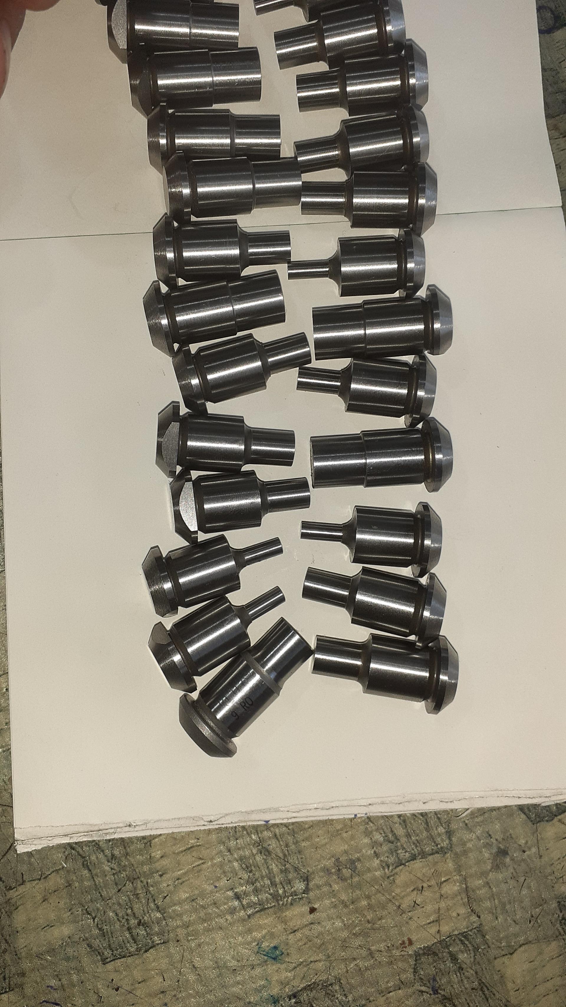 عکس سنگ زنی محور و مغناطیس نظری