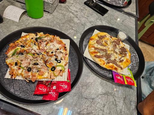 عکس پیتزا دوج