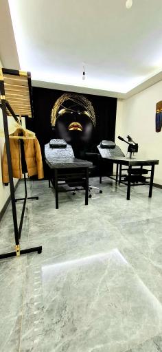 آموزشگاه و سالن زیبایی مو به مو