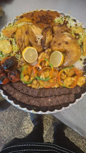 عکس غذاخوری‌ پدیده‌