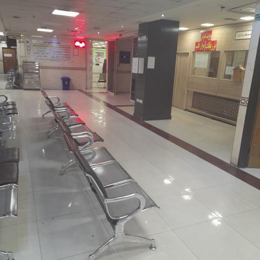 عکس پلی کلینیک تخصصی بیمارستان شهدای لنجان