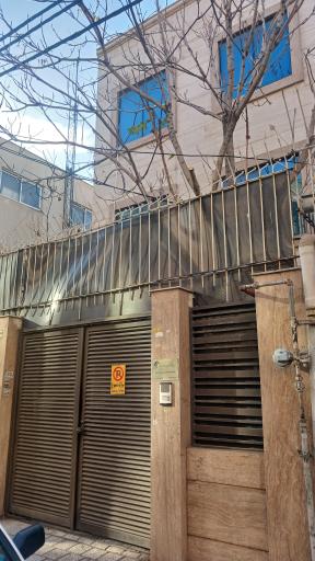 عکس آزمایشگاه آب خاک و گیاه نارون