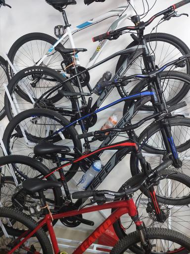 عکس فروشگاه موتورسیکلت و دوچرخه صالحی