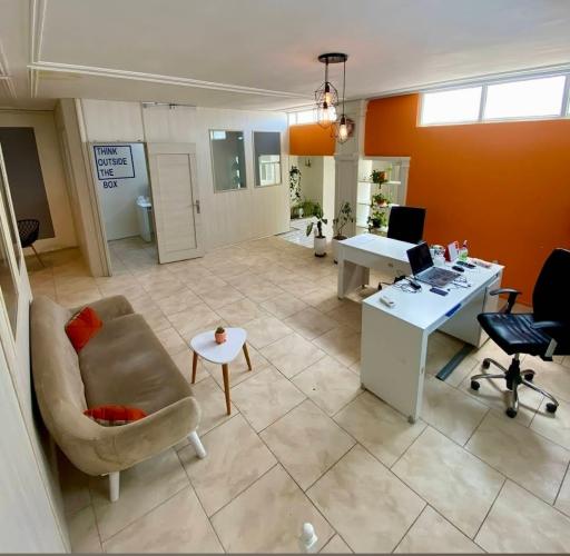 شرکت یاراپلاس