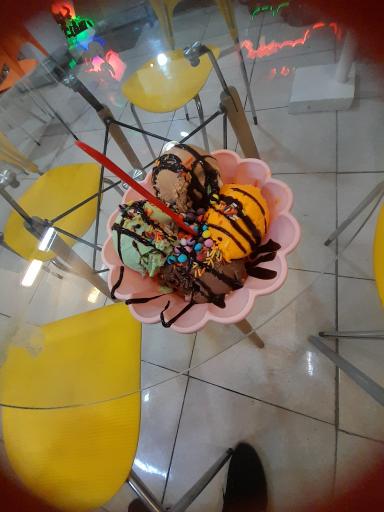 عکس آبمیوه بستنی بهاران