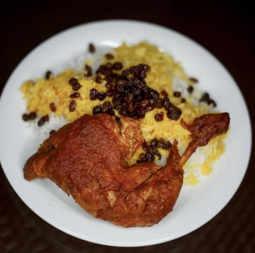 عکس آشپزخانه مرکزی دست پخت 