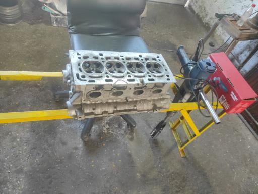 سرسیلندر تراشی محمدرضا 