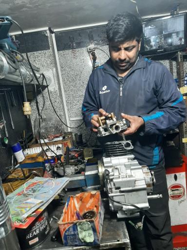 تعمیرگاه و لوازم یدکی موتورسیکلت عباس آبادی