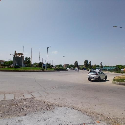 عکس یادبود میدان دفاع مقدس