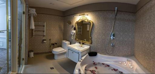 عکس هتل آدینا