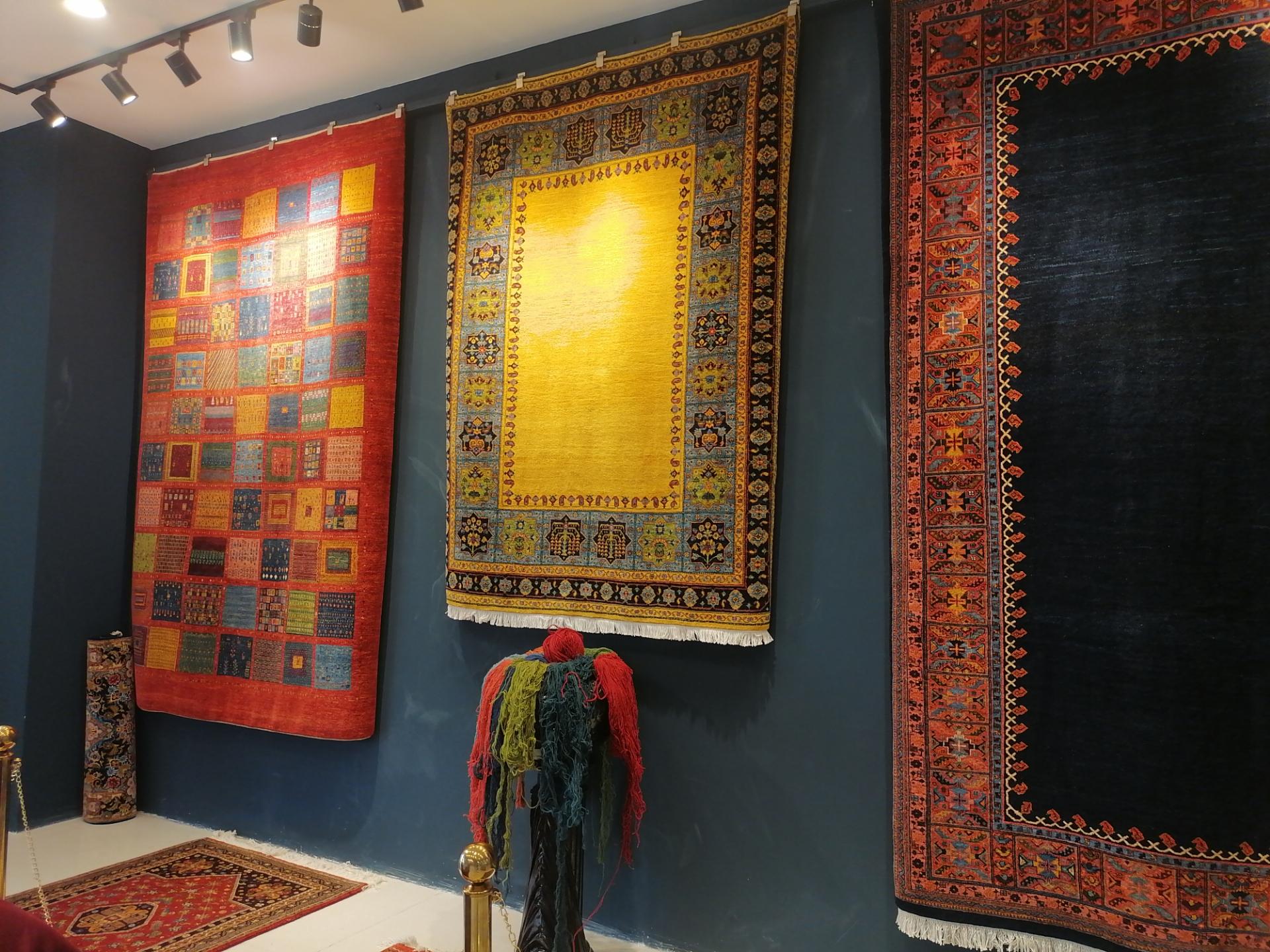 عکس سرای فرش دستبافت بانو بافت ایلات پارس