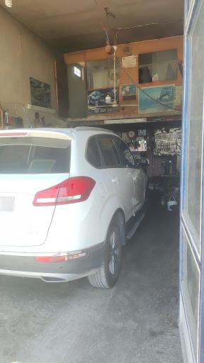 عکس تعمیرگاه ایران خودرو 