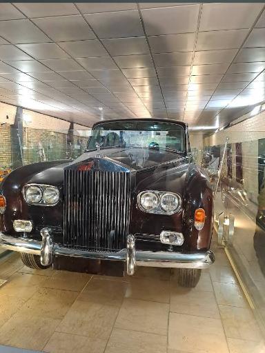 عکس موزه خودروهای اختصاصی شاه