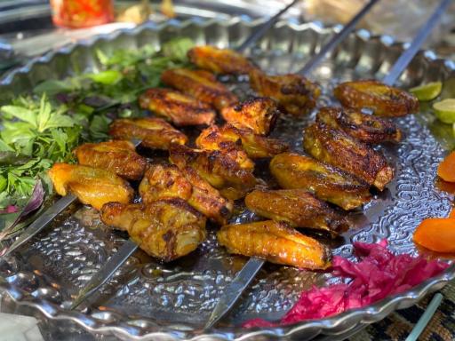 عکس سفره خانه باغ صفا