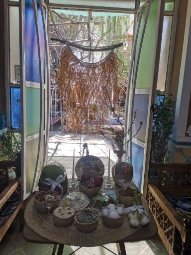 عکس سفره خانه باغ صفا