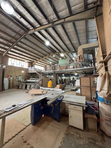 عکس گروه صنعتی آبلوم