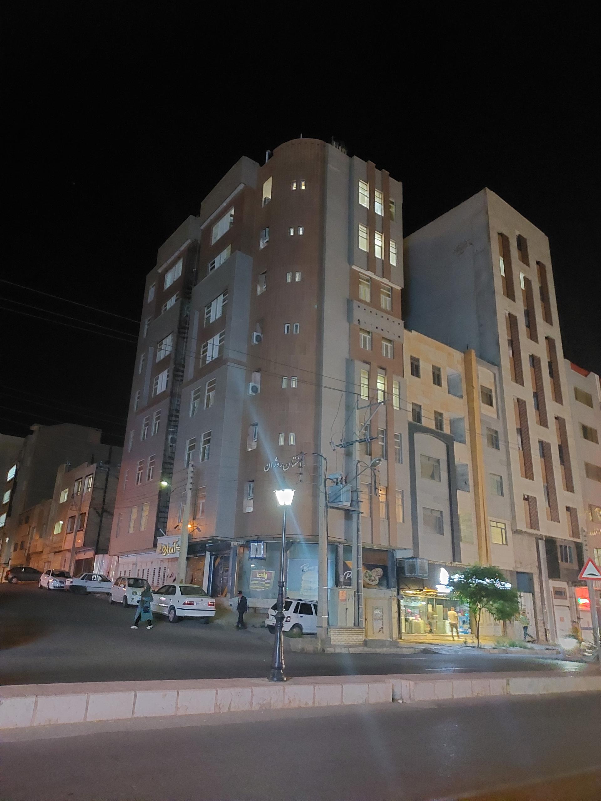 عکس برج روژان 