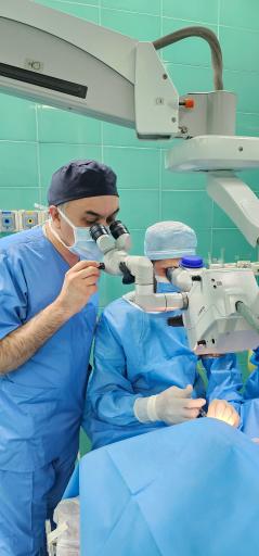 عکس لیزیک کلینیک تخصصی لازک و فمتواسمایل