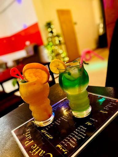 عکس کافه پاریس