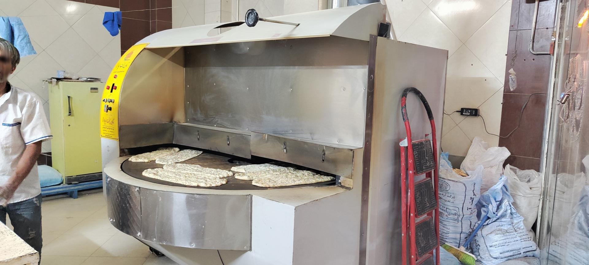 عکس نان بربری تهران پخت