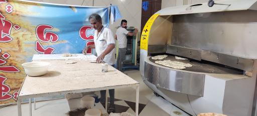 عکس نان بربری تهران پخت