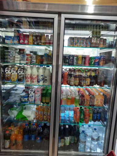 عکس هایپرمارکت طاها